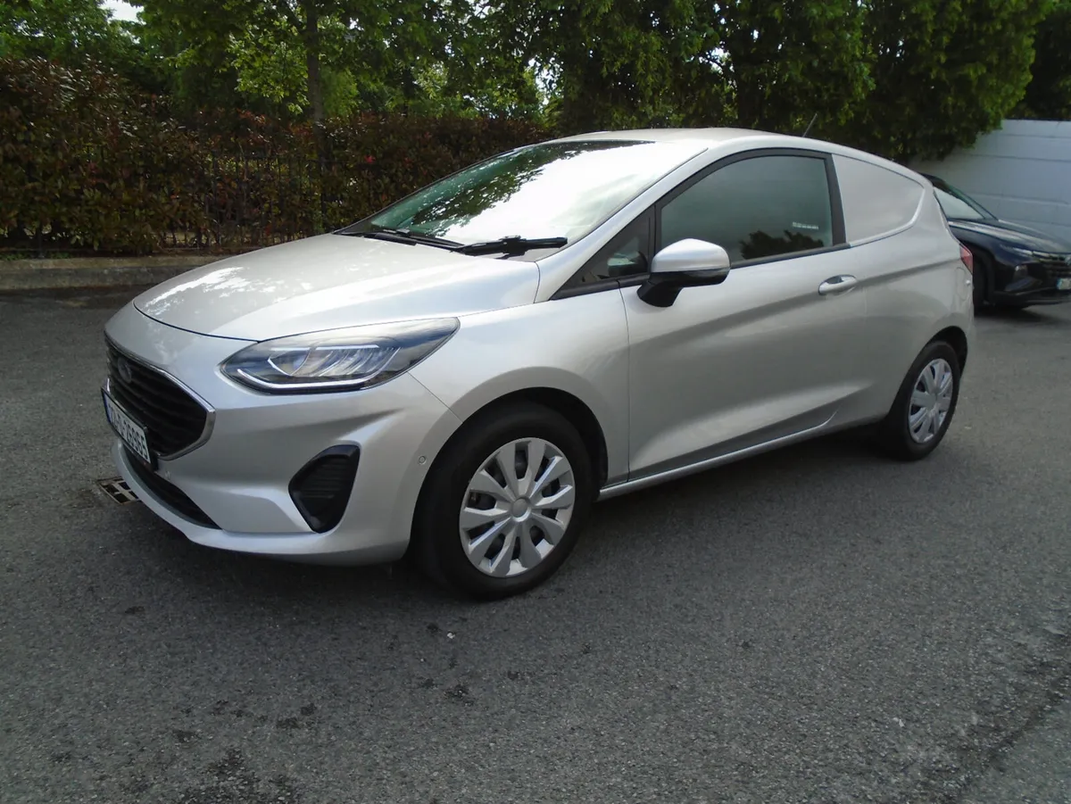 Ford Fiesta Petrol 125 Bhp. Total Price 12000 - Image 1