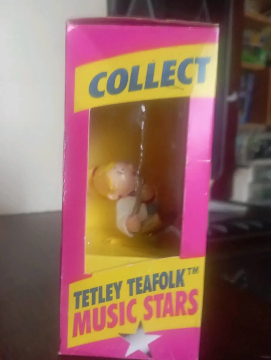 TETLEY TEAFOLK MUSIC STARS &  DELIVERY TRUCK - Image 3