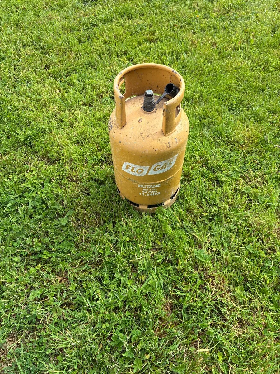 Empty gas cylinder