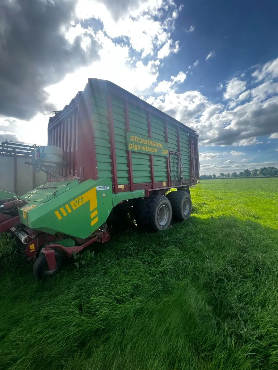 Silage Wagon - Image 1