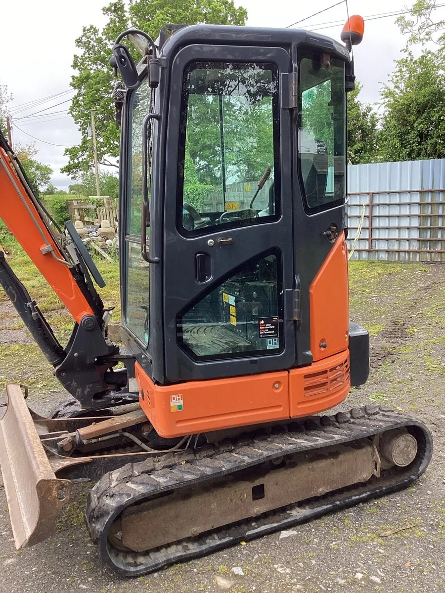 Mini digger - Image 3