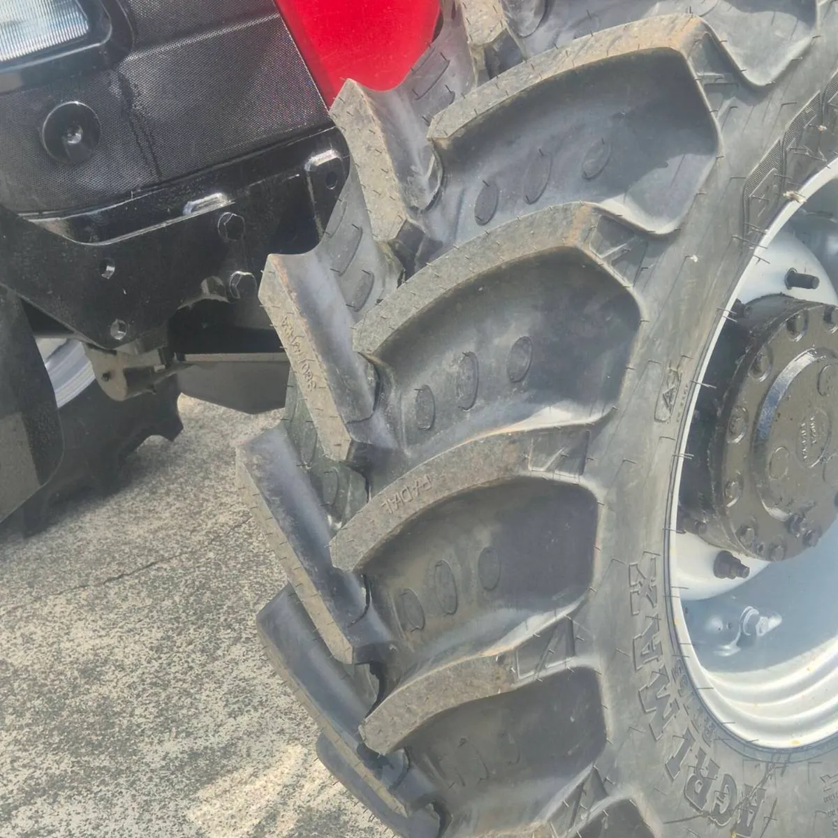 Tractor - Image 2