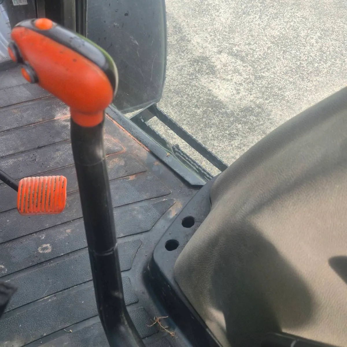Tractor - Image 3