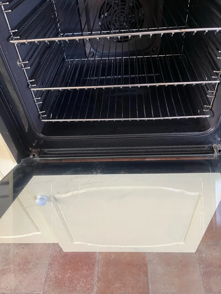 Zanussi Oven and Dishwasher - Image 4