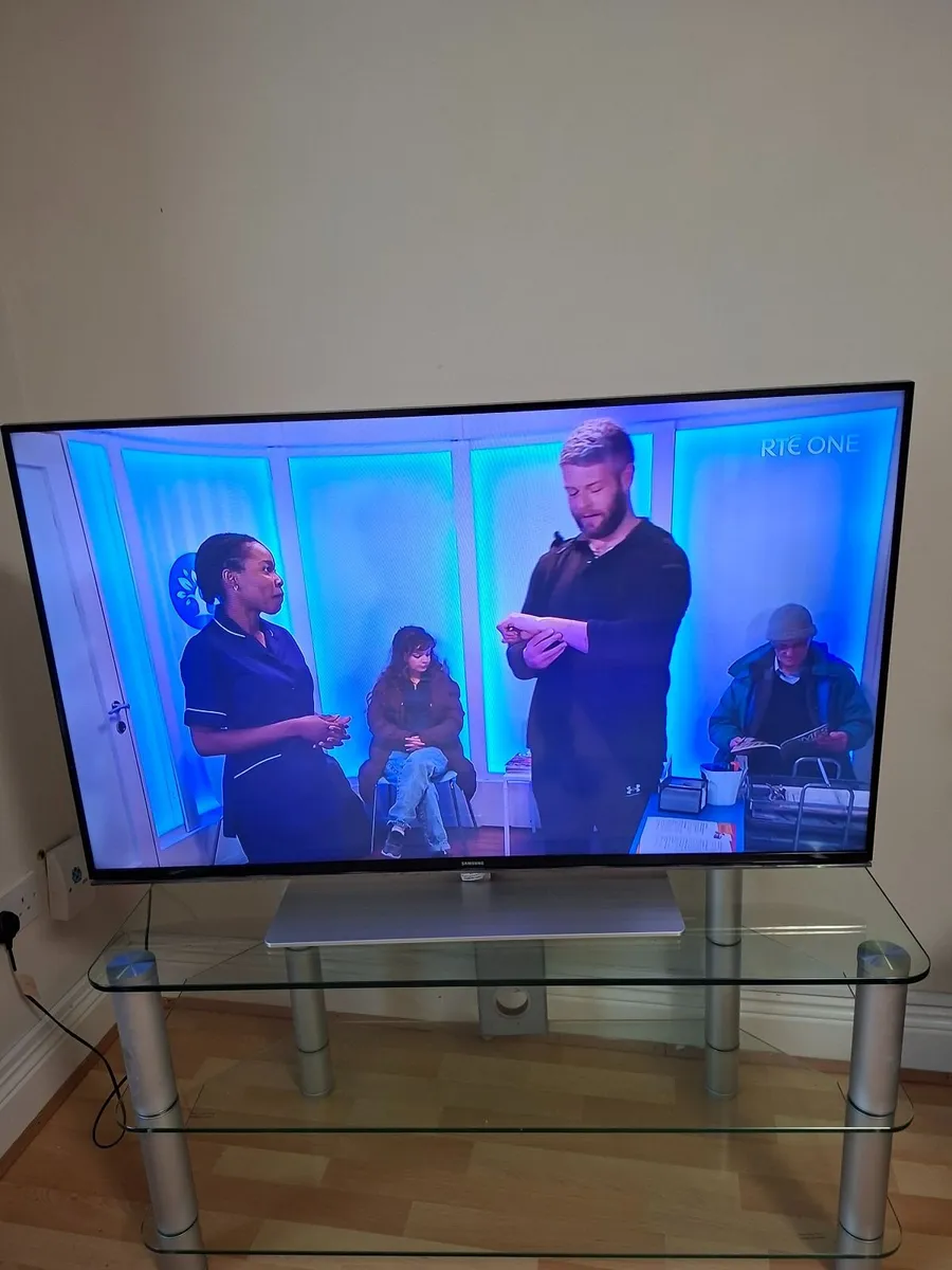 48 " T V And T V Stand - Image 3
