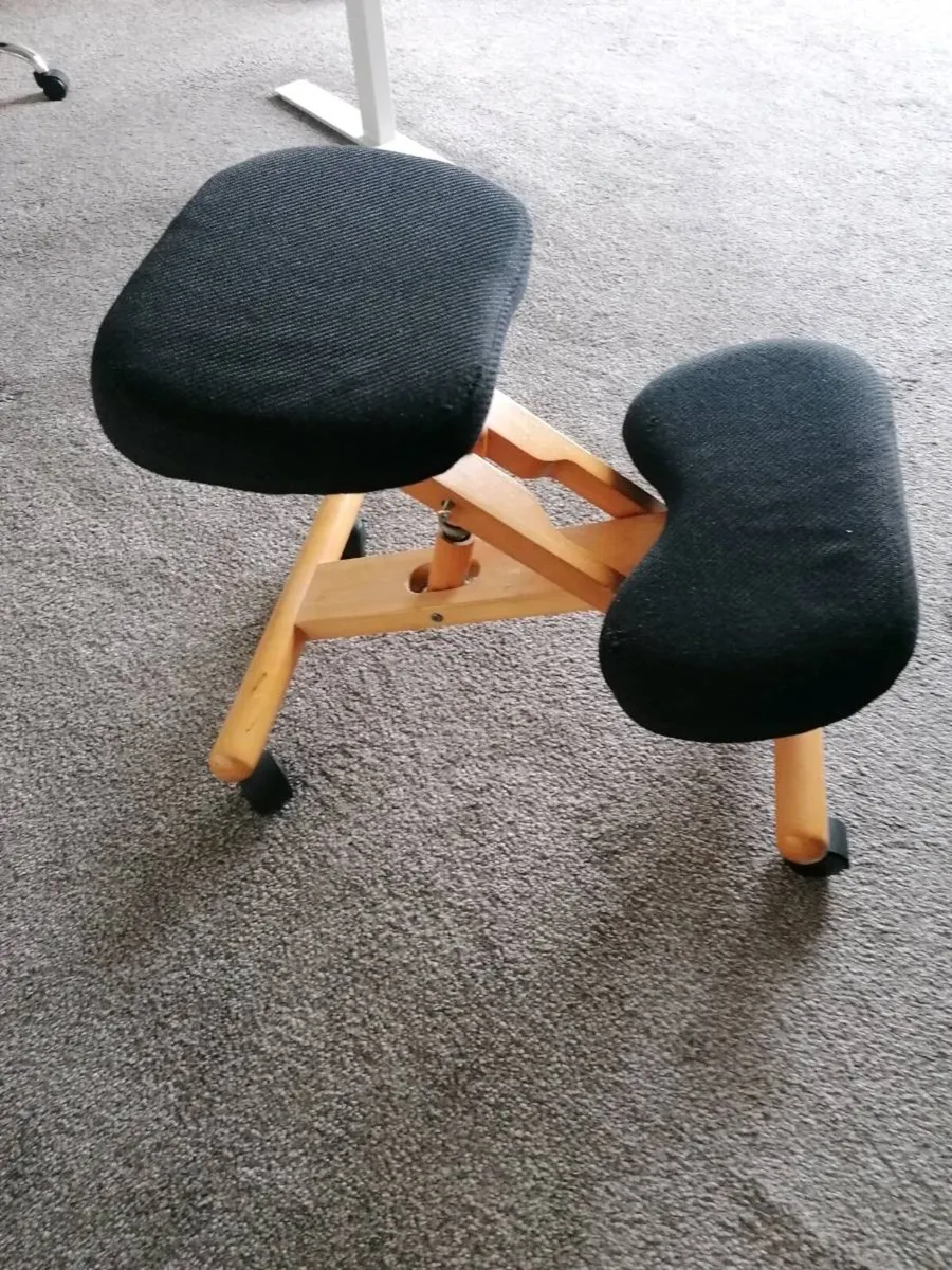 Kneeling Chair - Image 1