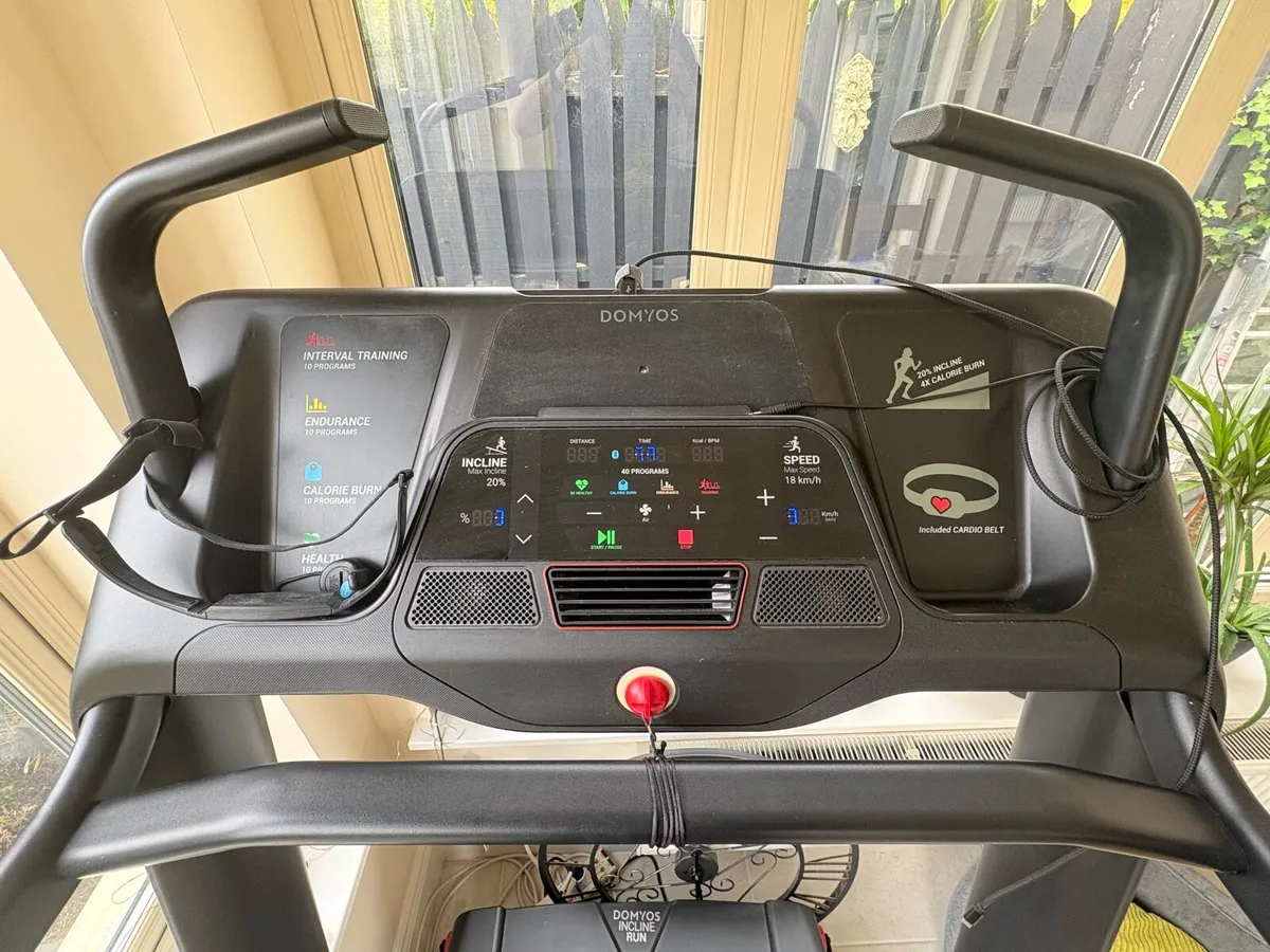 Domyos Incline Run Treadmill - Image 2