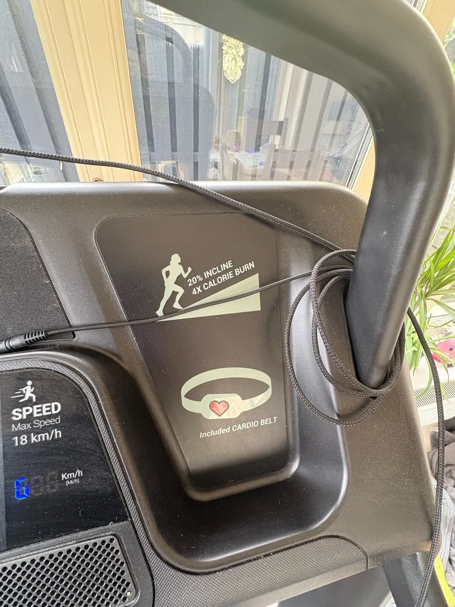Domyos Incline Run Treadmill - Image 4