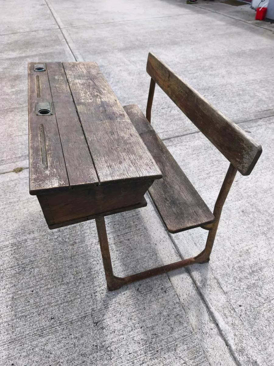 Free - Old school desk