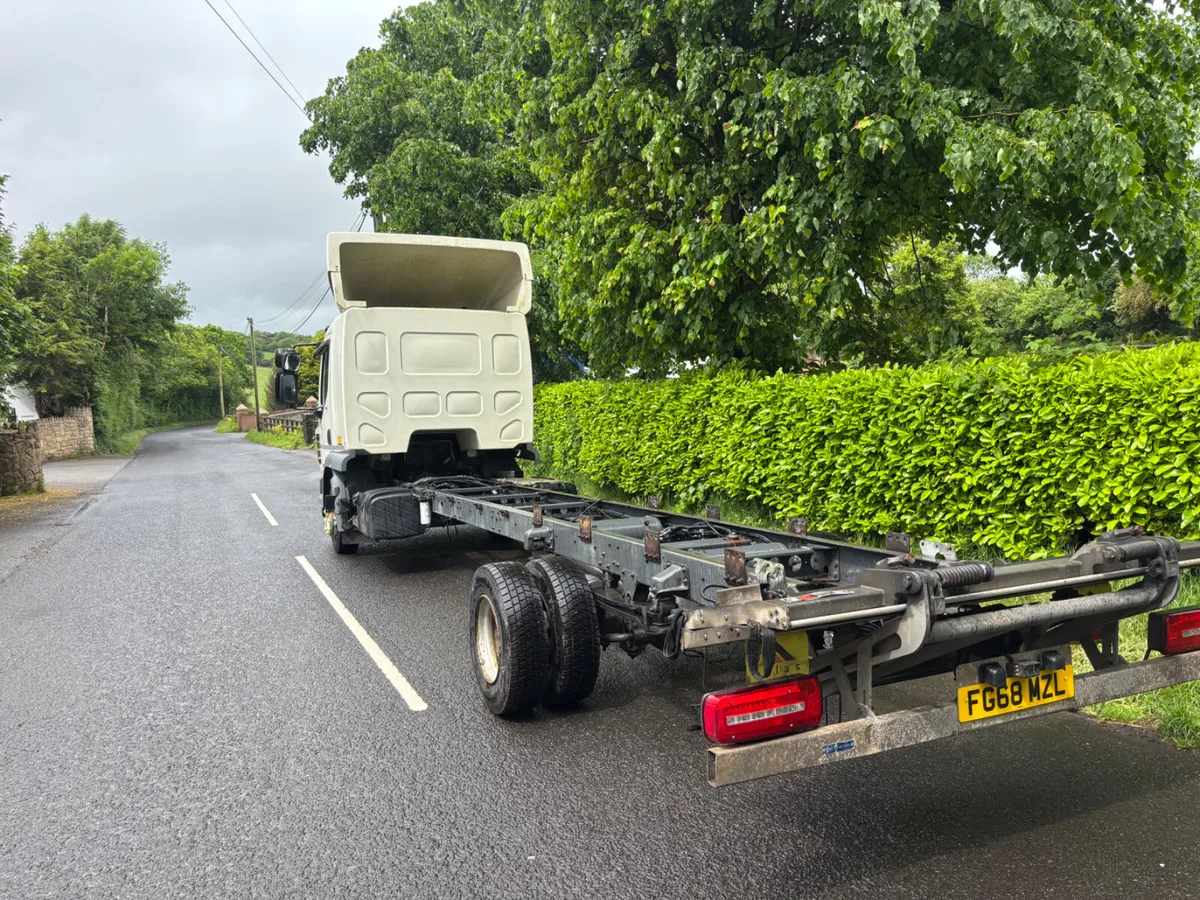 Daf lf 12 ton Sleeper cab - Image 4