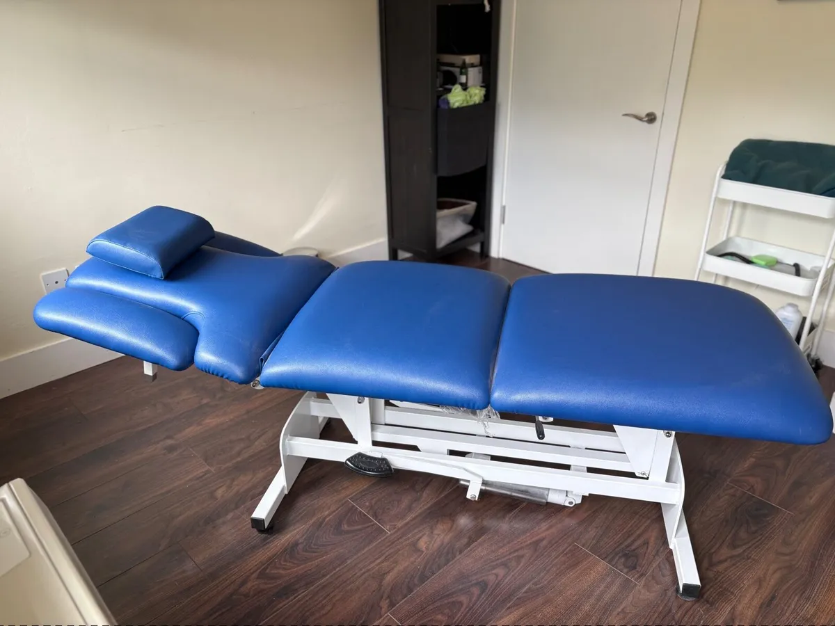 Hydrolic treatment plinth - Image 1