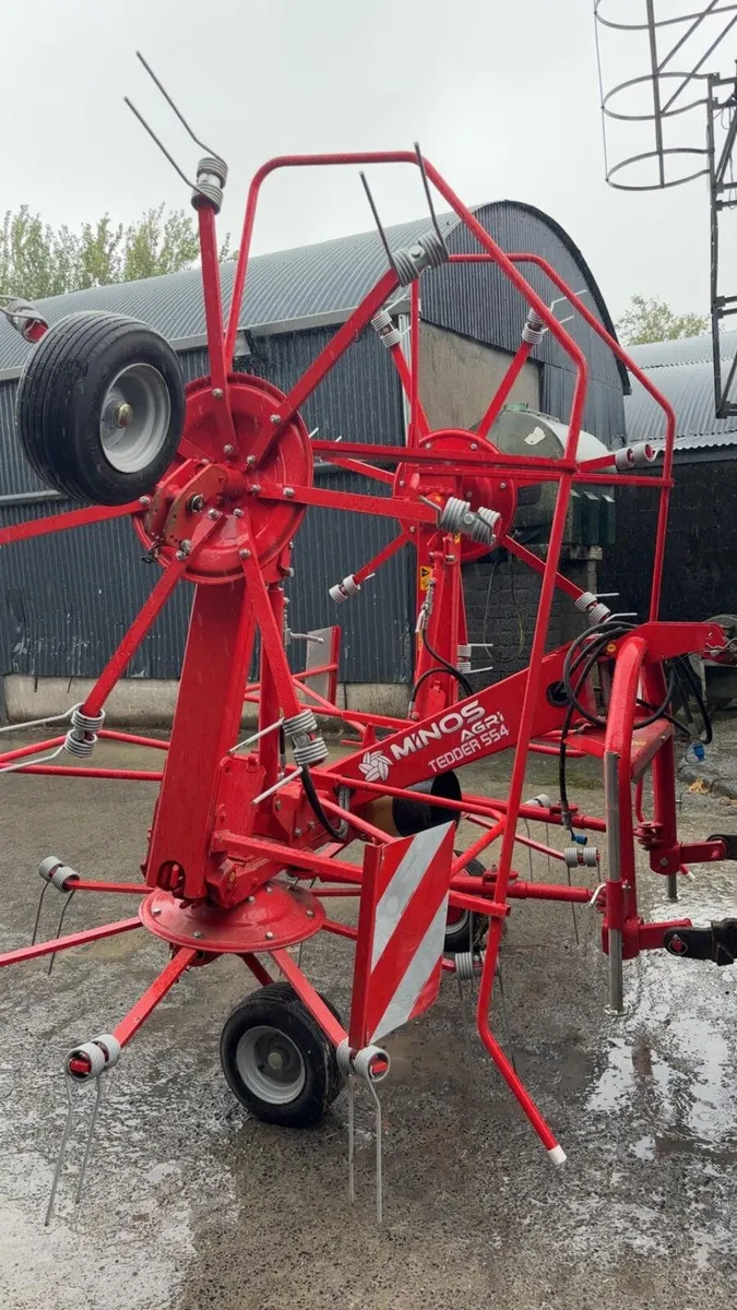 Minos 554 - 4 Rotor Tedder - Image 4