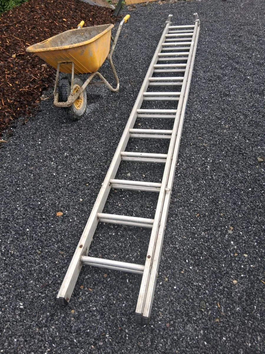 24 foot Aluminium ladder