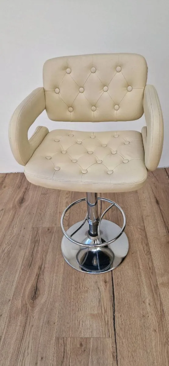 Bar stools - Image 2