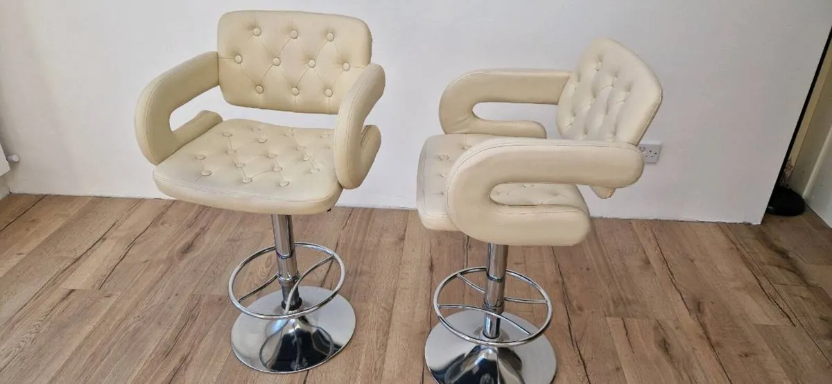 Bar stools - Image 3