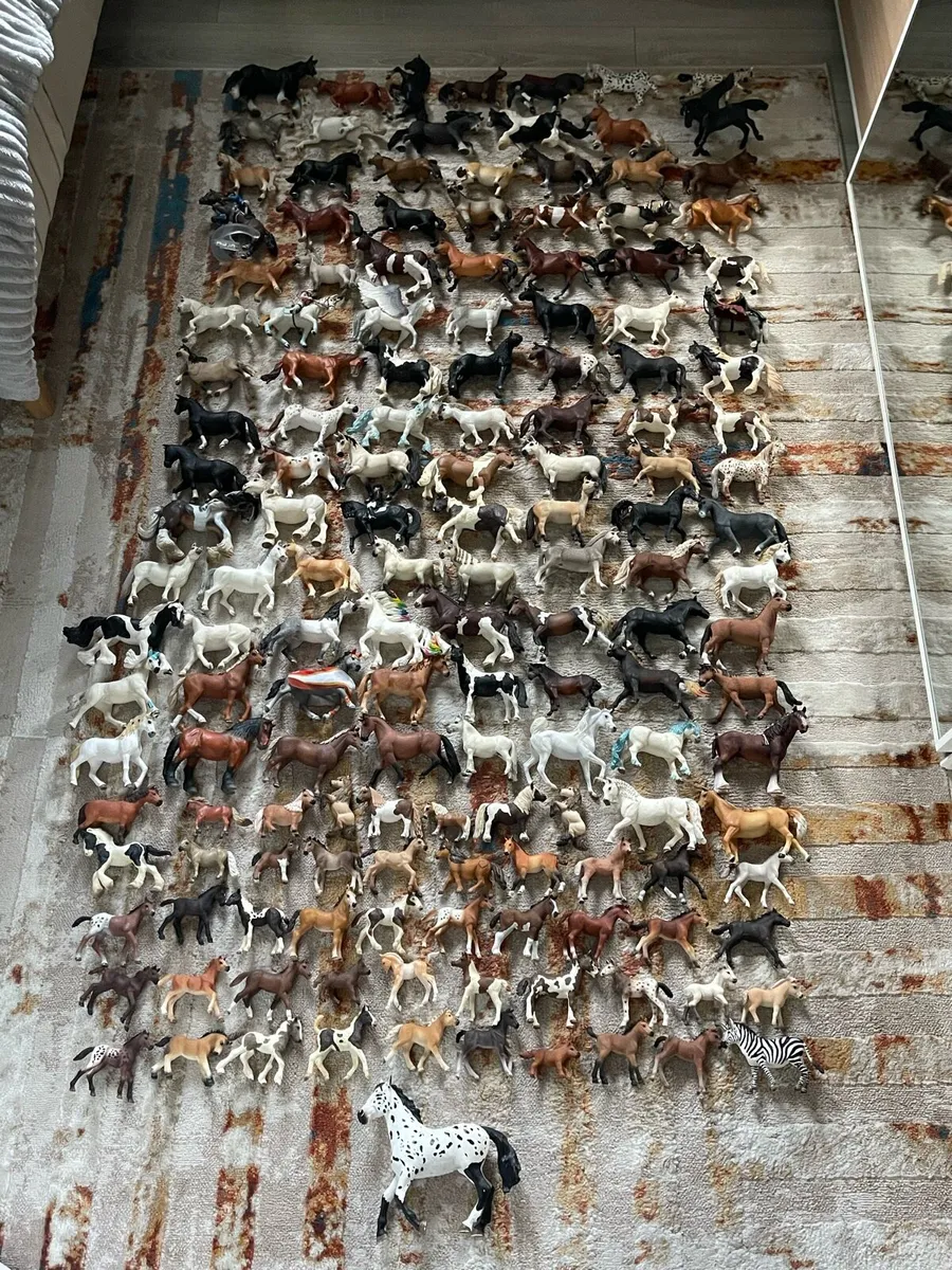 Schliech horse collection - Image 1