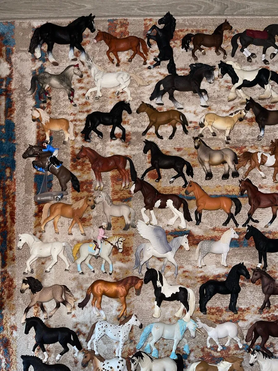 Schliech horse collection - Image 3