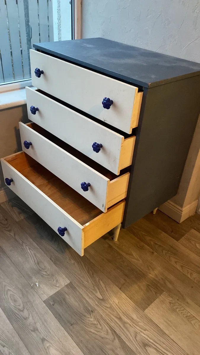 Chest of drawers - Image 3