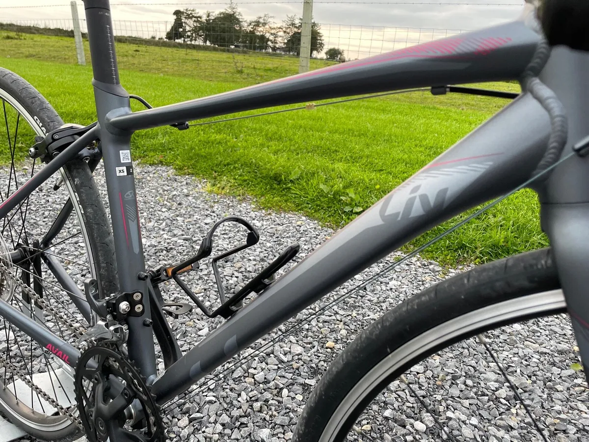Liv Avail 2 Women’s Road Bike - Image 2