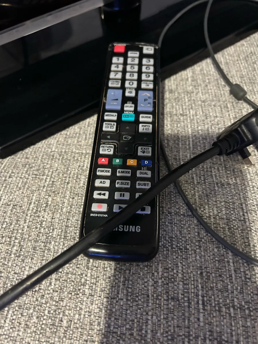 32 inch TV - Image 3