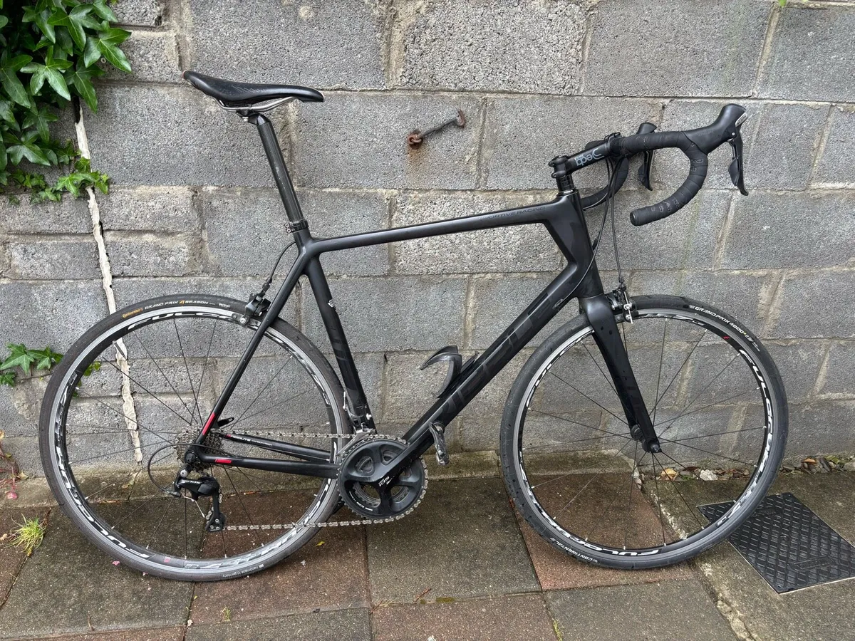 Ribble Sportive Racing carbon road bike XL - Image 1