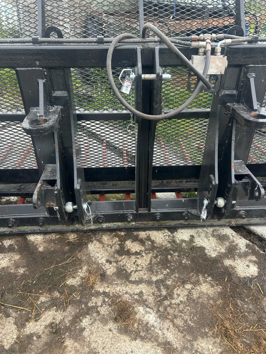 Pushoff buckrake - Image 1