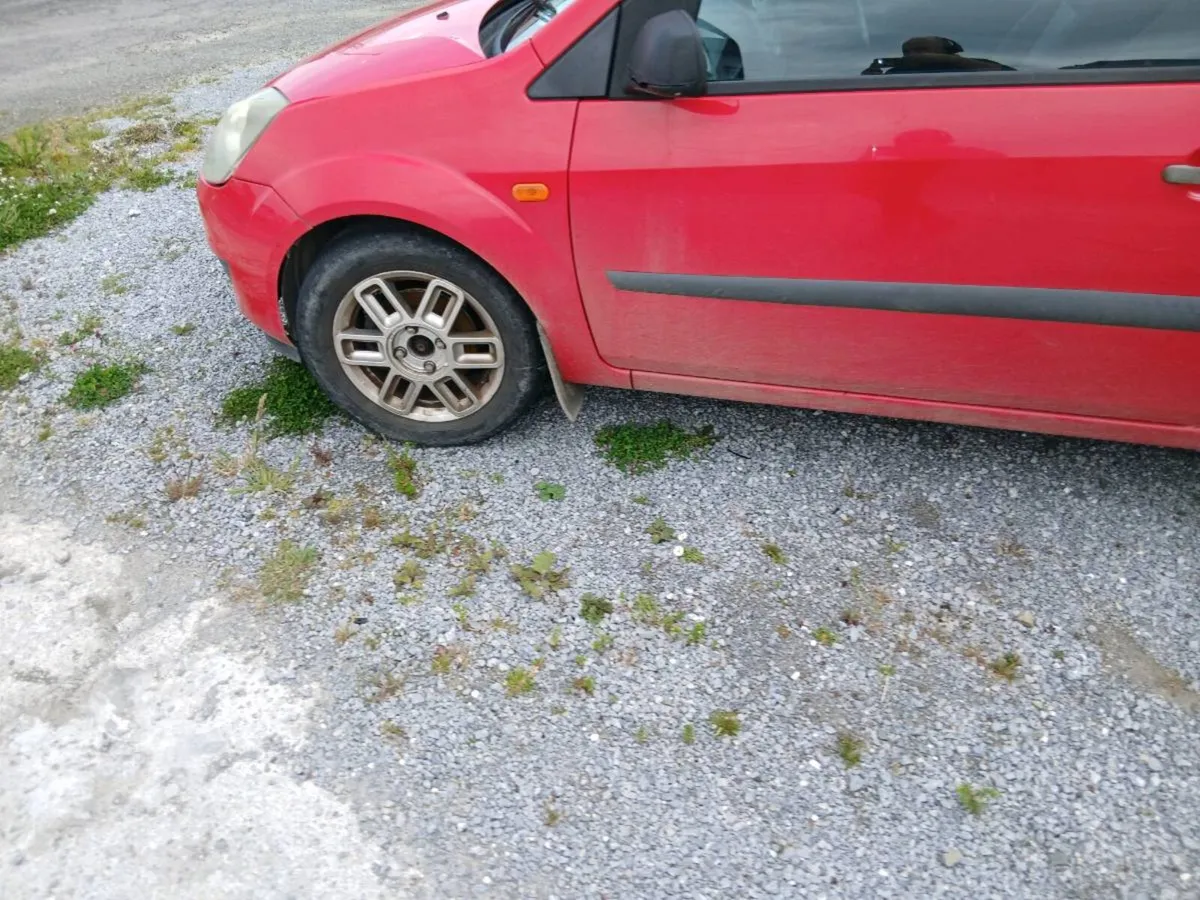 Ford fiesta - Image 3