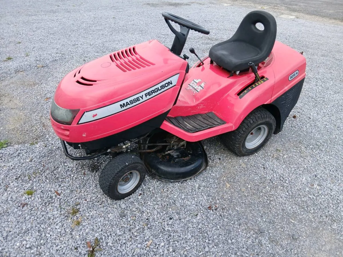 Ride on mower - Image 1