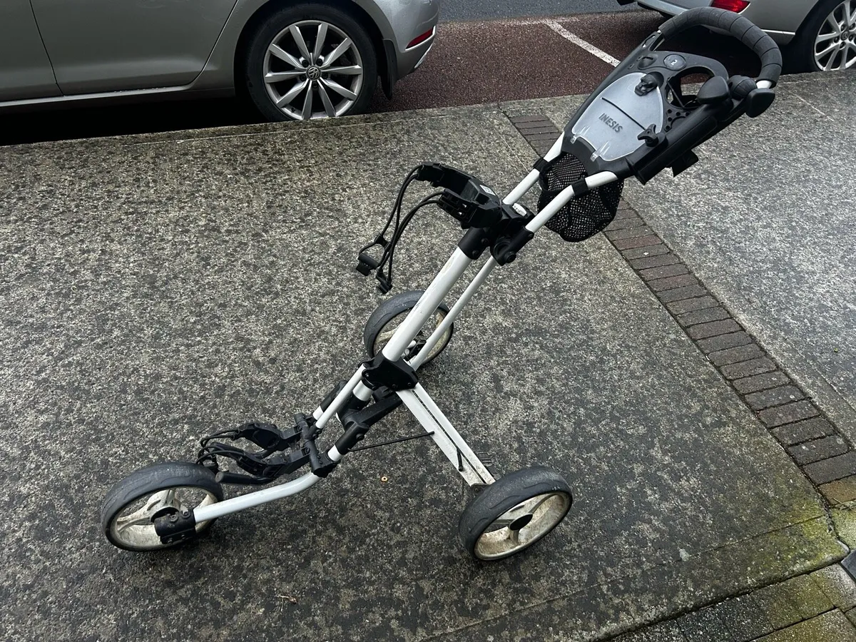 3 Wheel Golf Trolley - Image 1