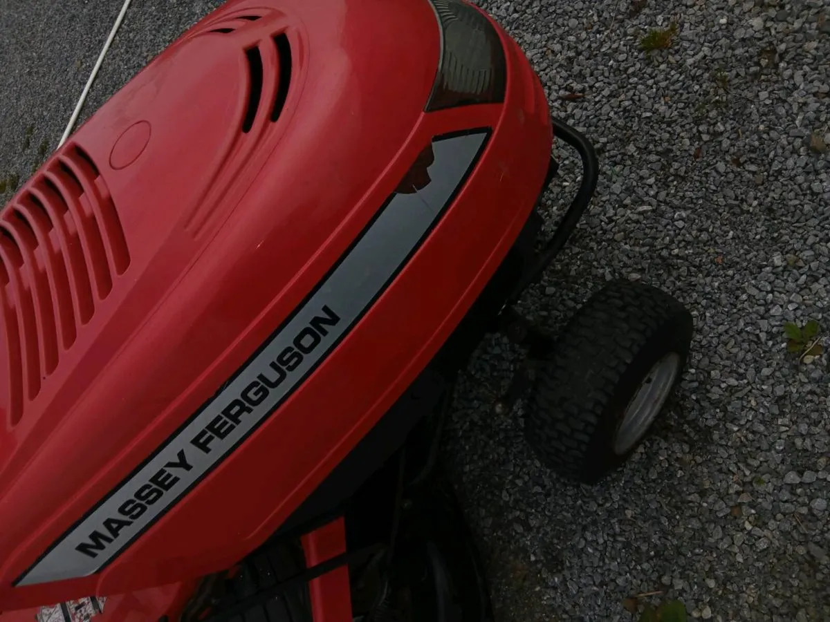 Ride on mower - Image 4
