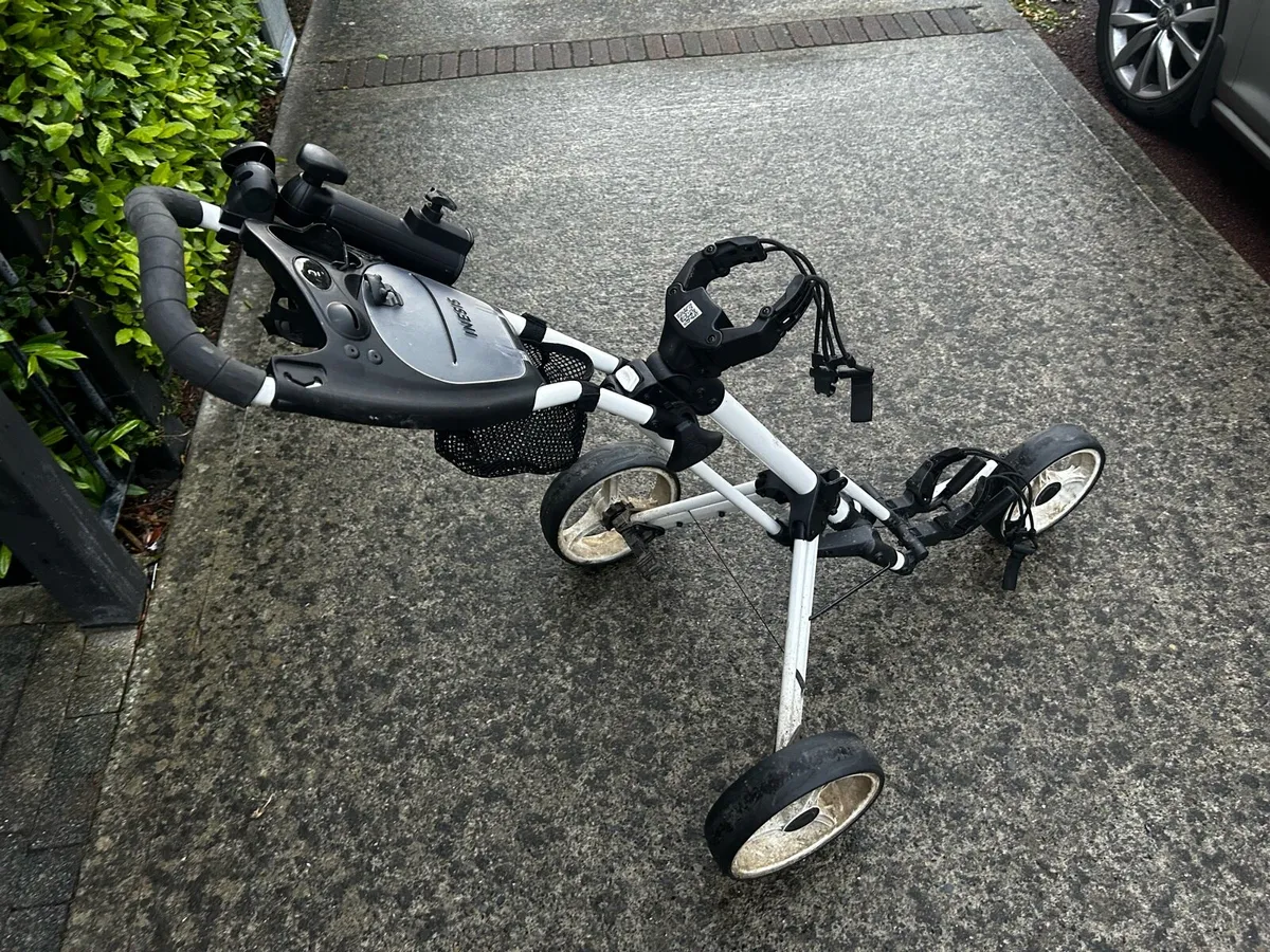 3 Wheel Golf Trolley - Image 2