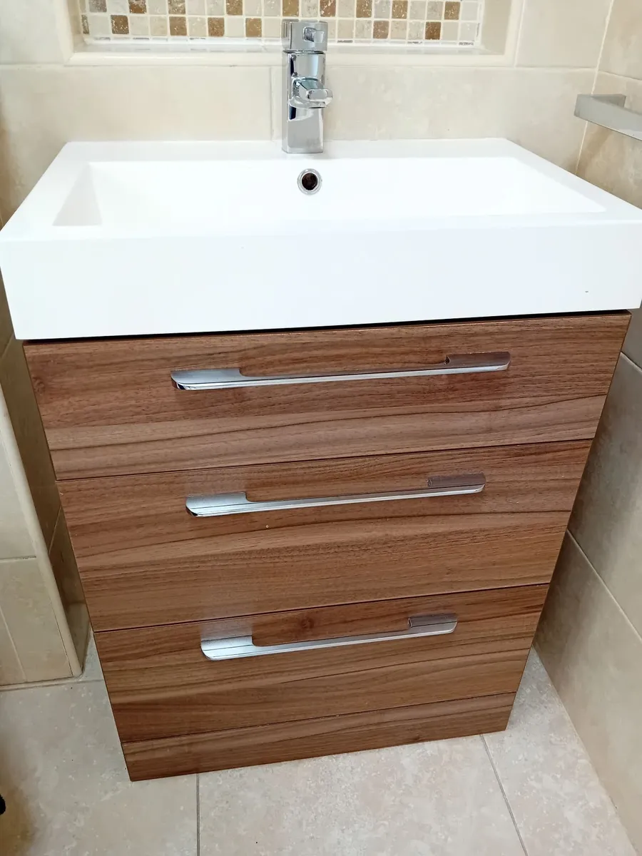 Bathroom Vanity Unit - Image 1