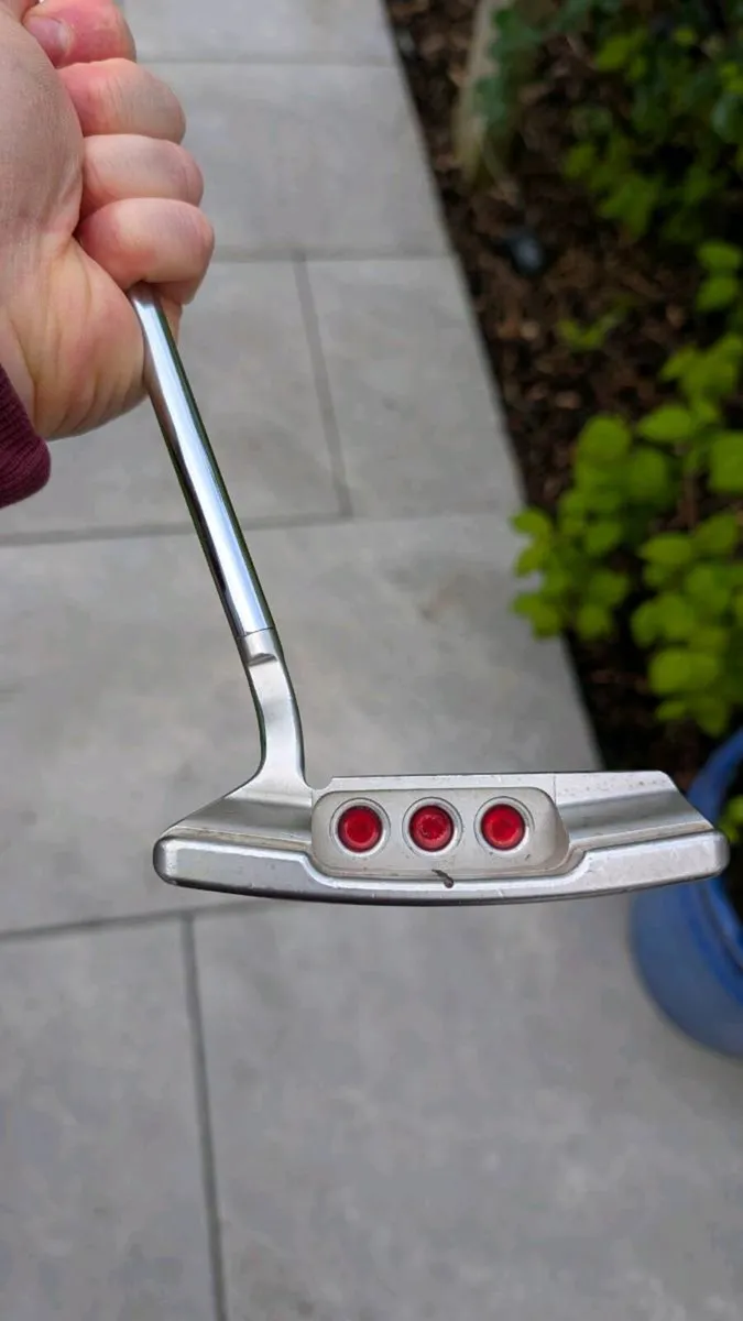 Scotty Cameron Select Newport 2.5 34 Inch - Image 1