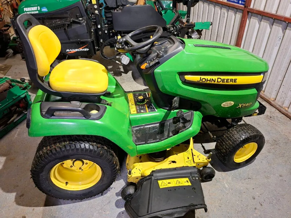 John Deere x540 - Image 1