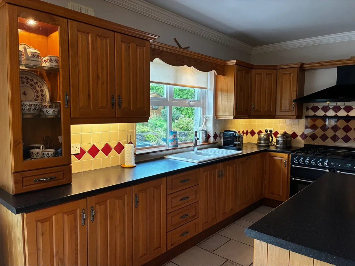 Kitchen - Image 4