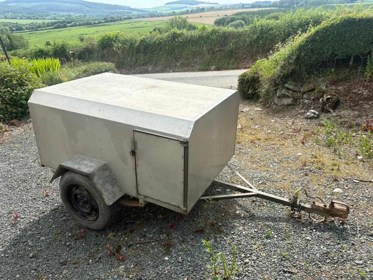 Dog trailer - Image 1