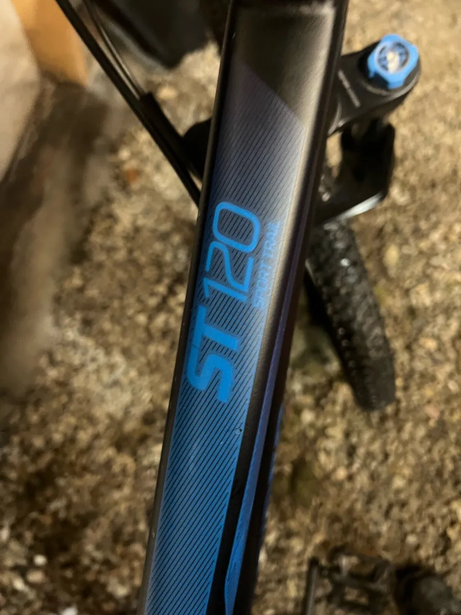 RockRider 27.5” MountainBike ST-120 Black/Blue - Image 3