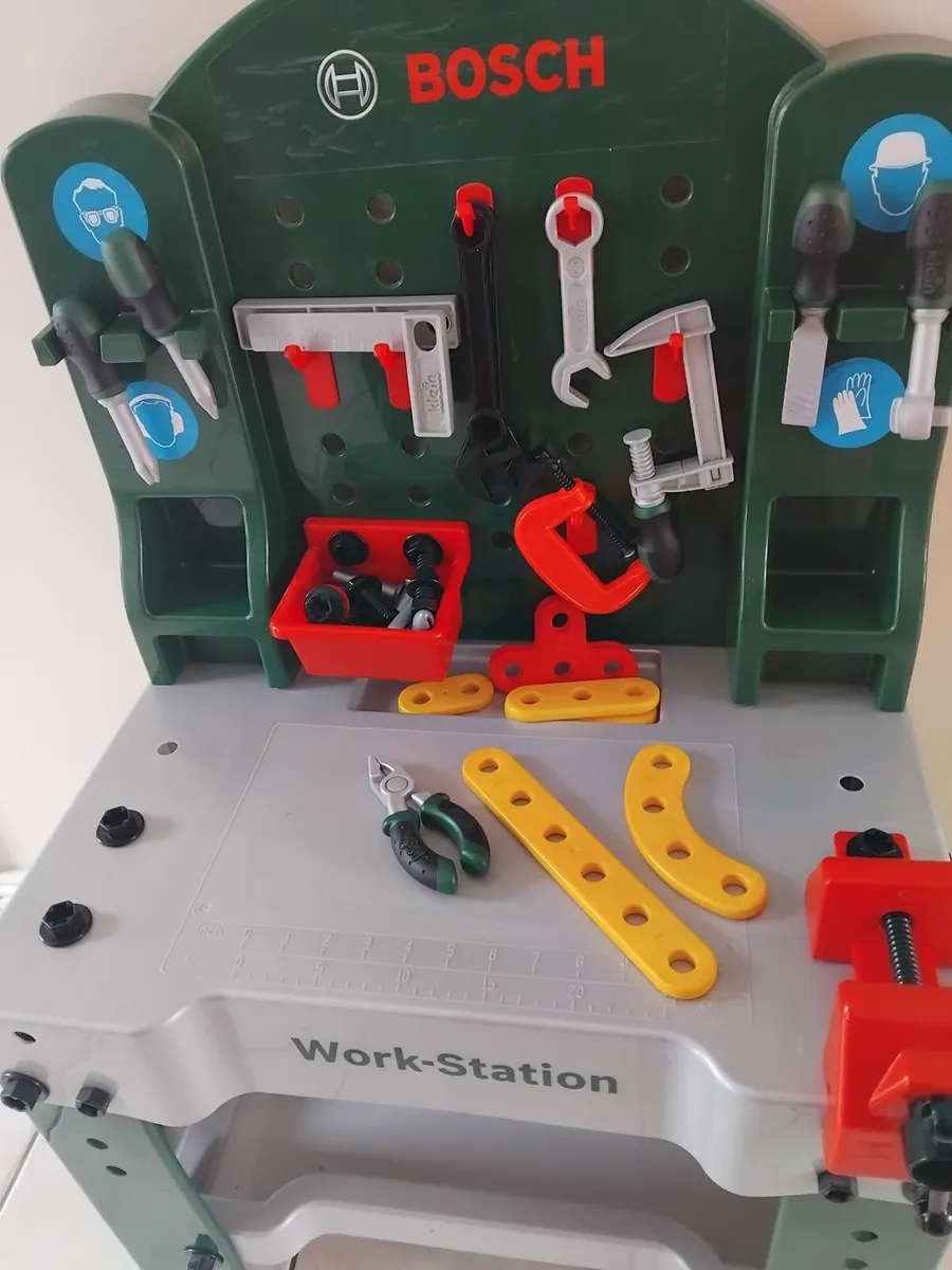 Kids tool bench - Image 1