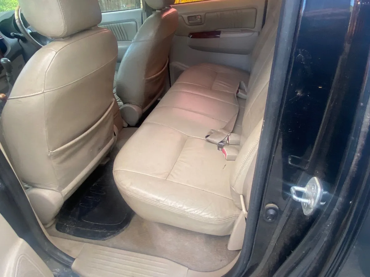 Toyota Hilux 2007 - Image 2