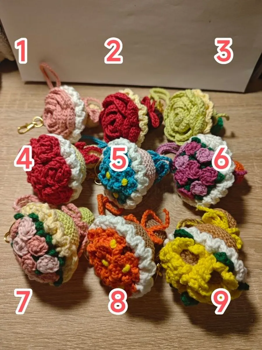 Croches Hand bouquet - Image 2