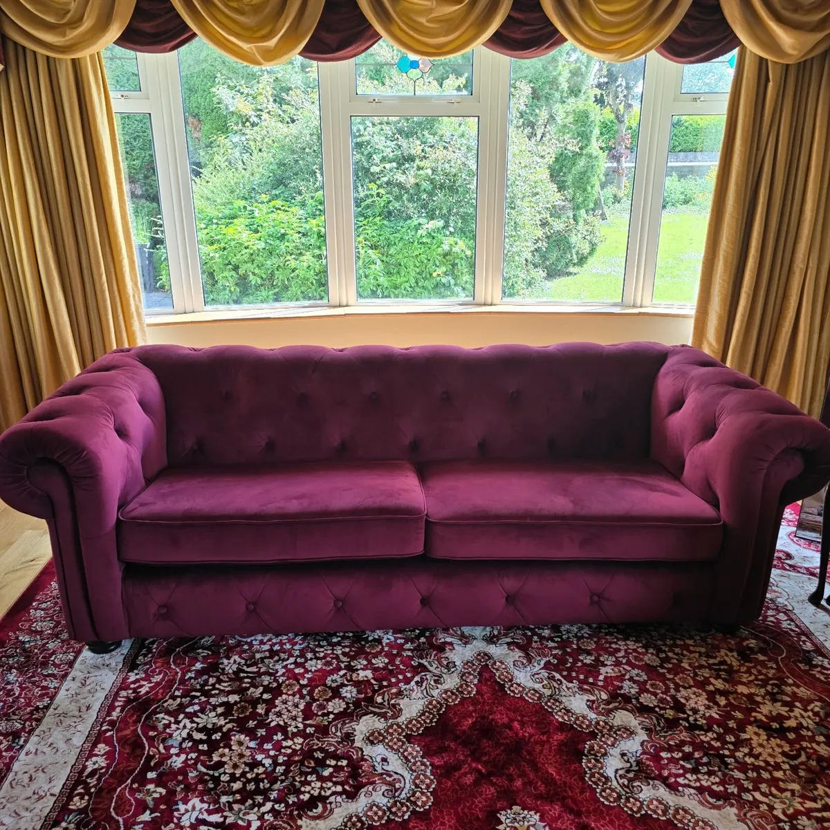 Rug, DFS velvet sofa set, Ikea hanging lights - Image 3