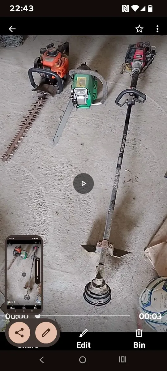 Strimmer, Hedge trimmer and chainsaw which is for