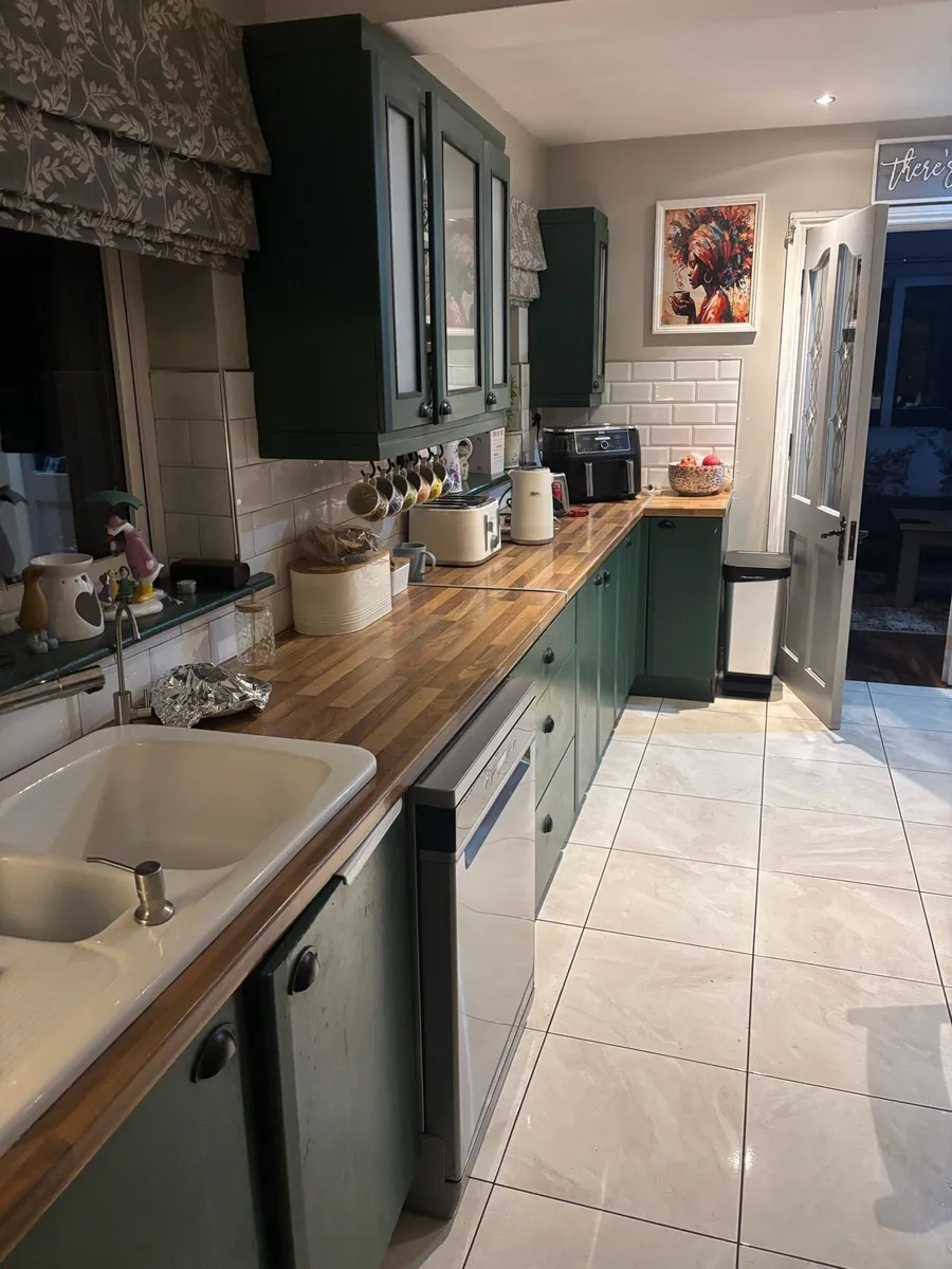 Kitchen presses - Image 2