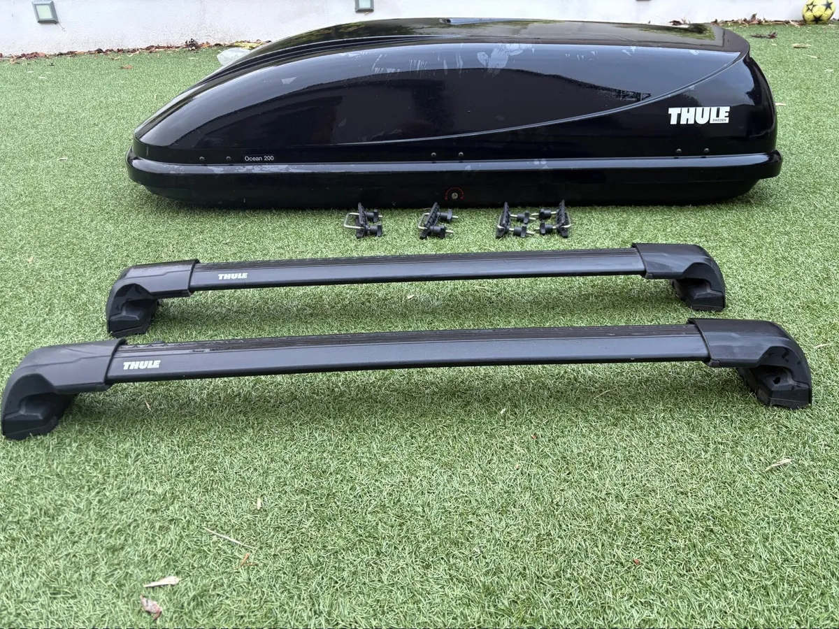 Thule Roof Box & Thule Edge Roof Bars - Image 1