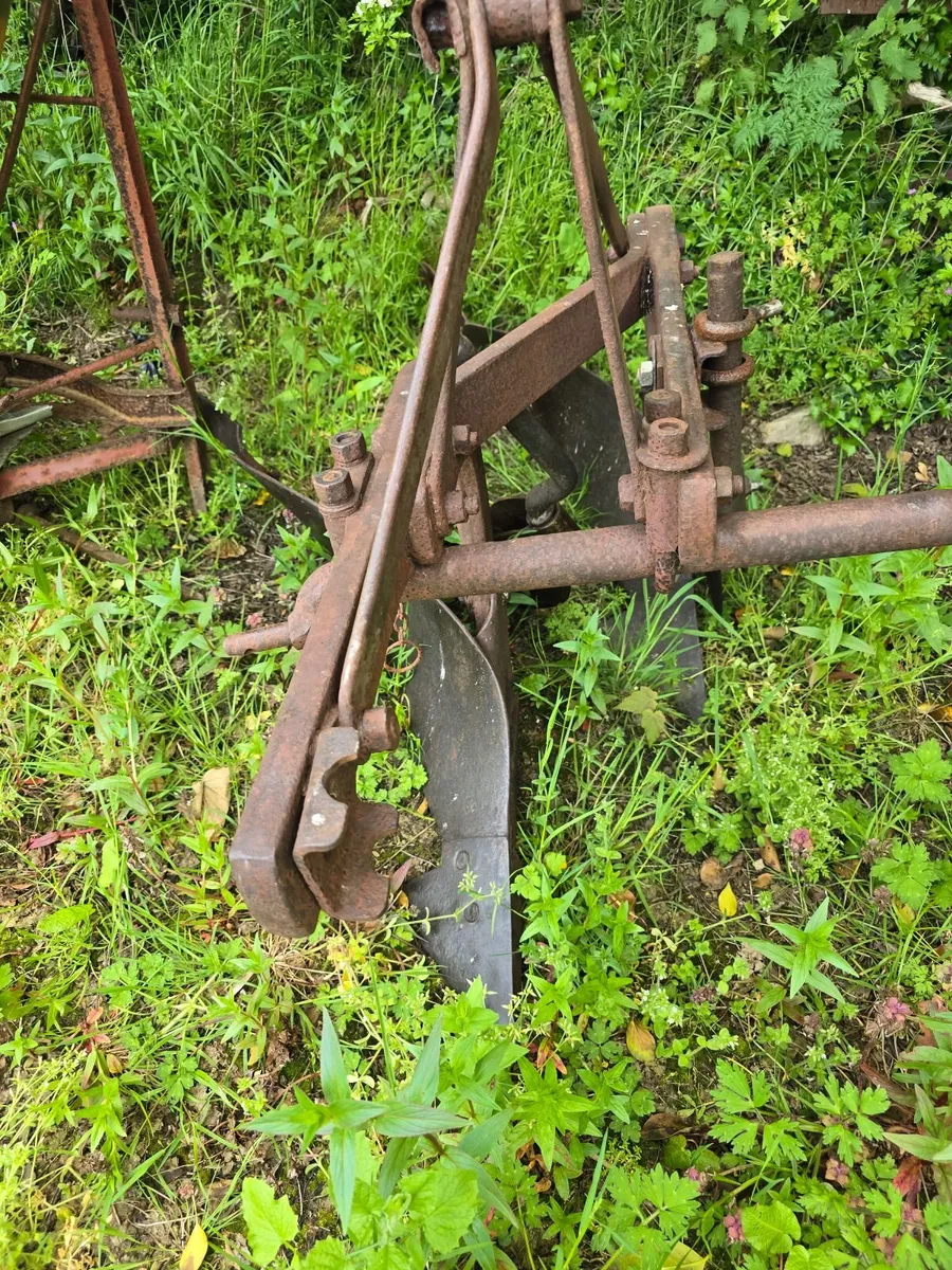 Ferguson 2 furrow plough - Image 2