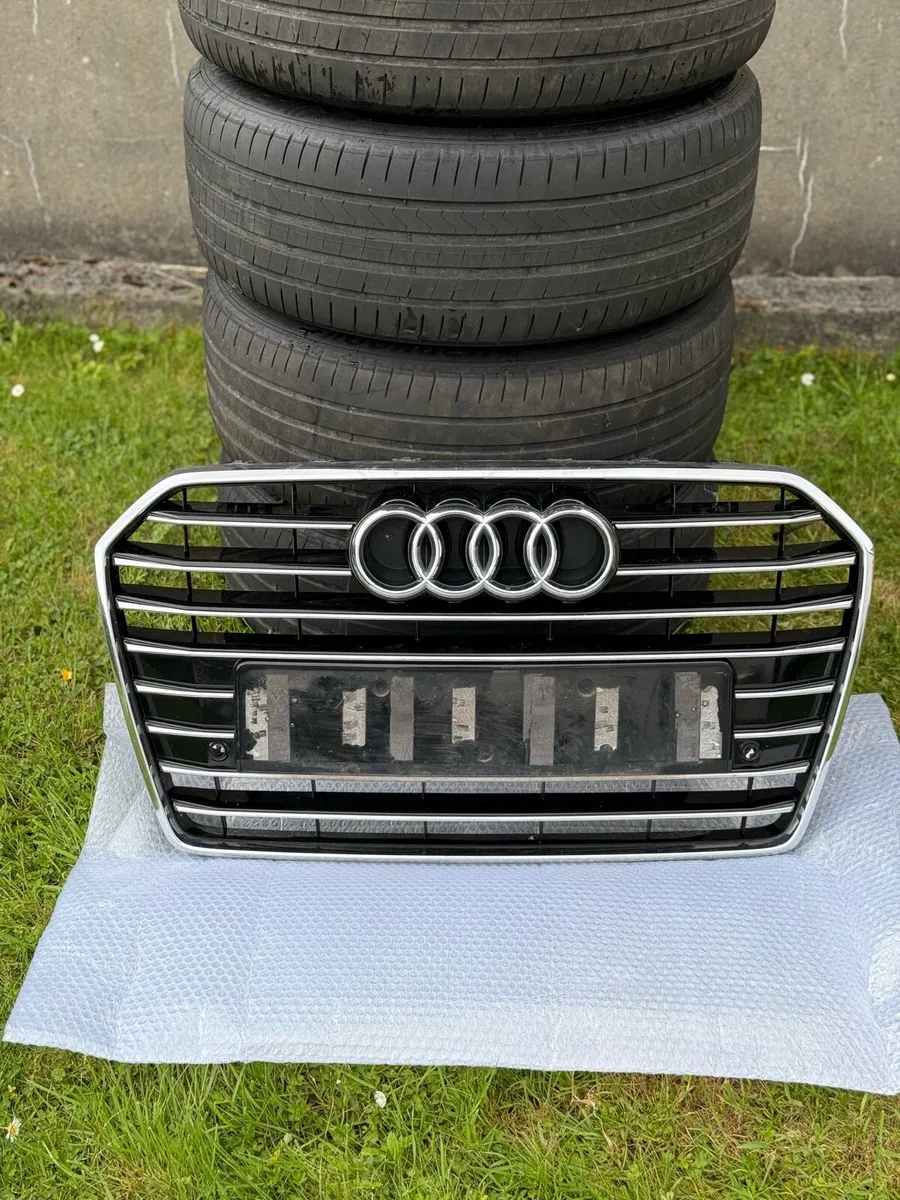 Audi alloys with tyres / Audi Grill - Image 2