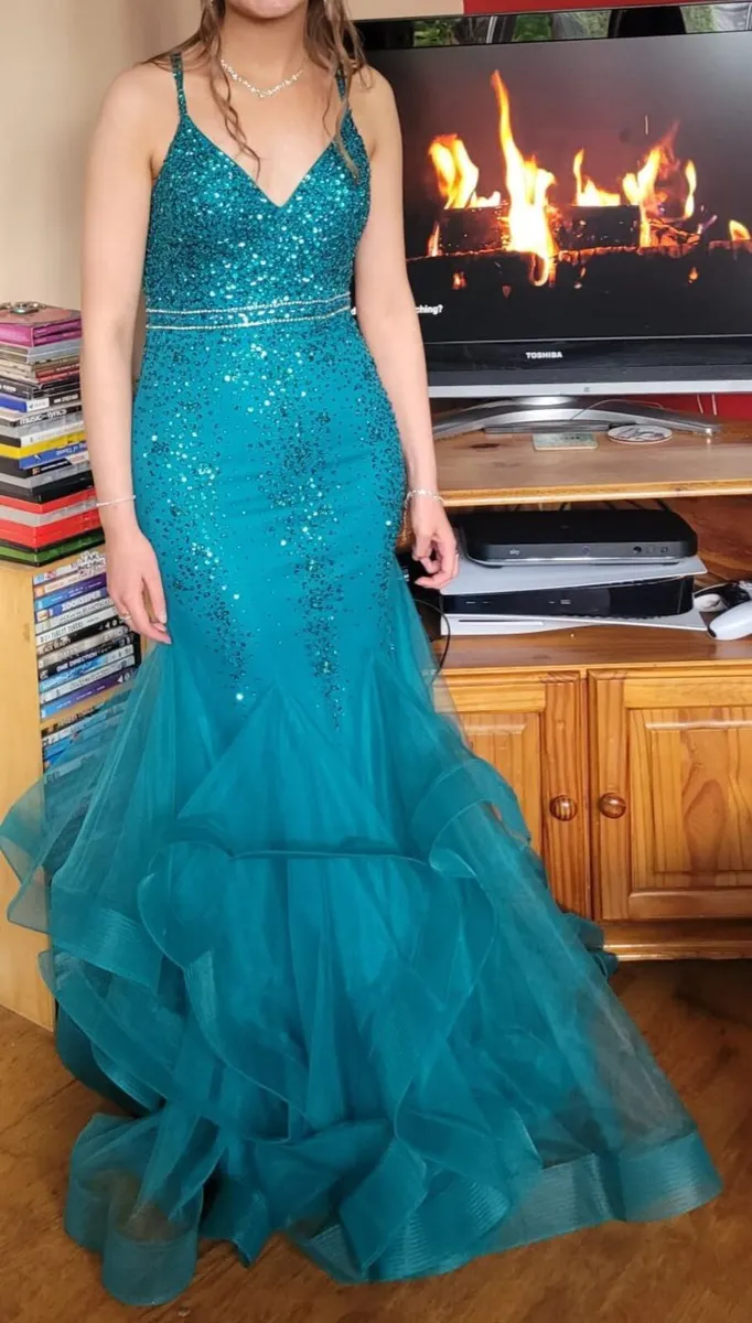 Debs dress - Image 3
