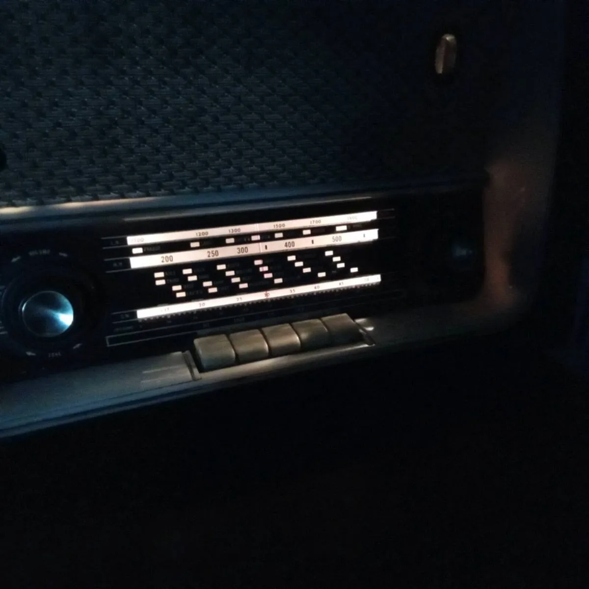 Pye PJ508 Vintage Radio - Image 4