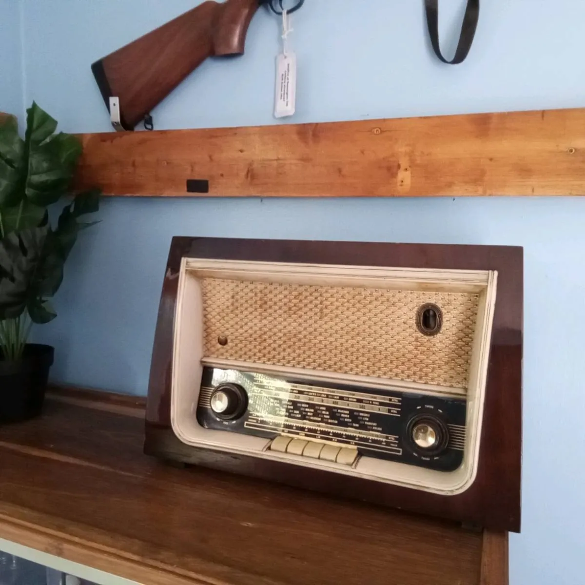 Pye PJ508 Vintage Radio - Image 1