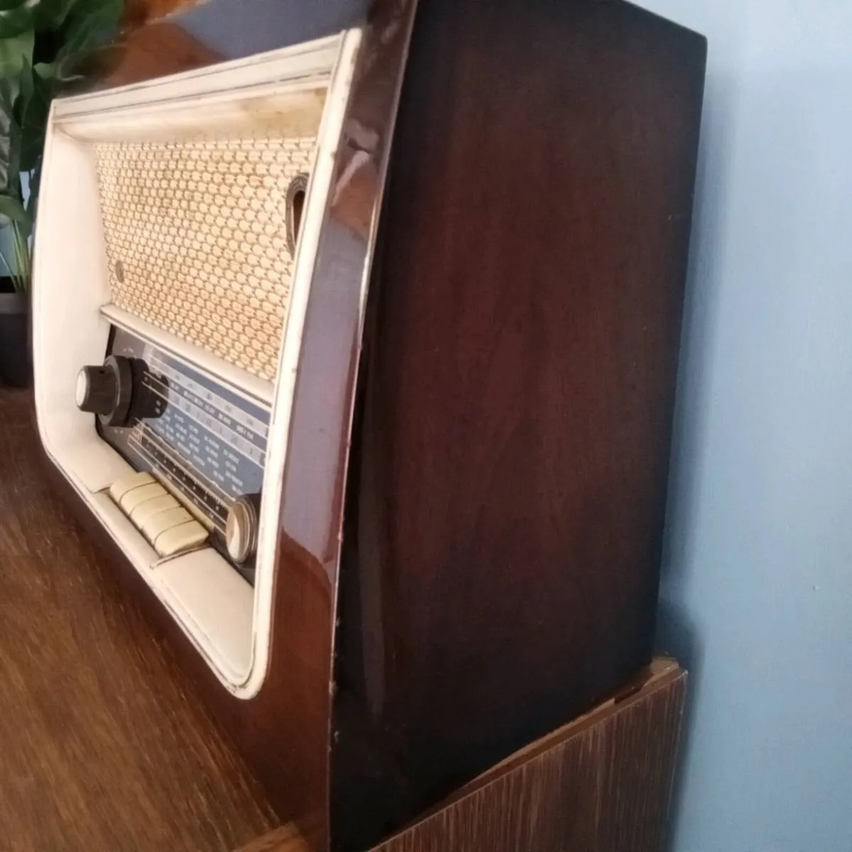 Pye PJ508 Vintage Radio - Image 2